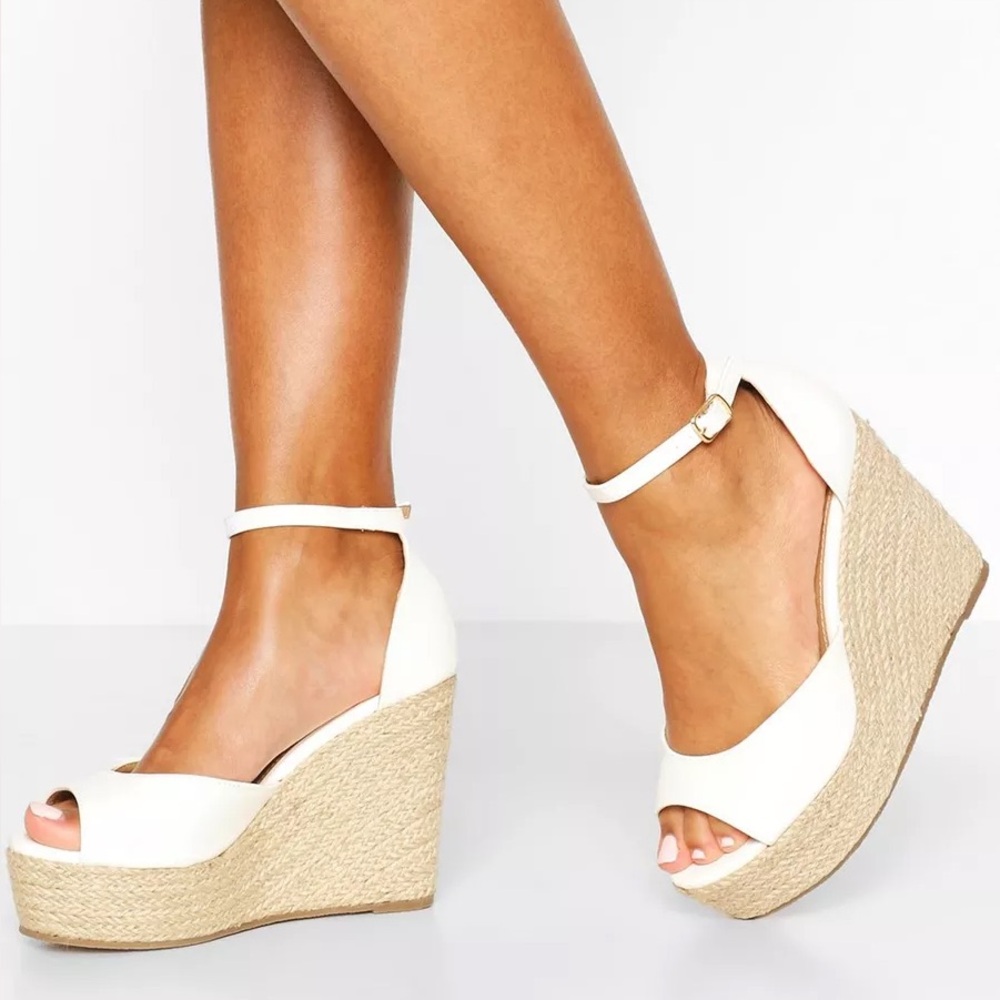 Elegant White Wedge Sandals